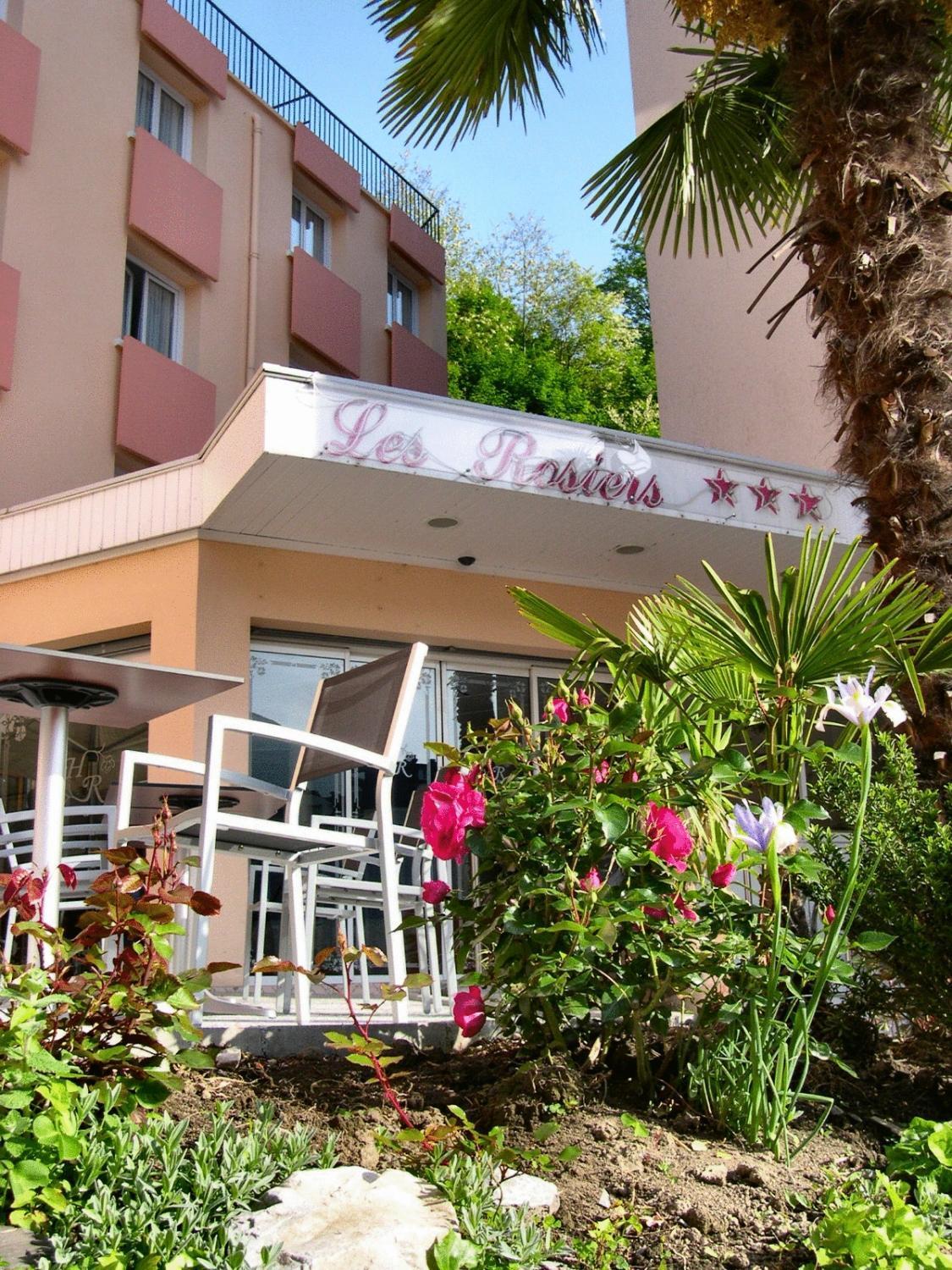 Hotel Des Rosiers Lourdes Bagian luar foto