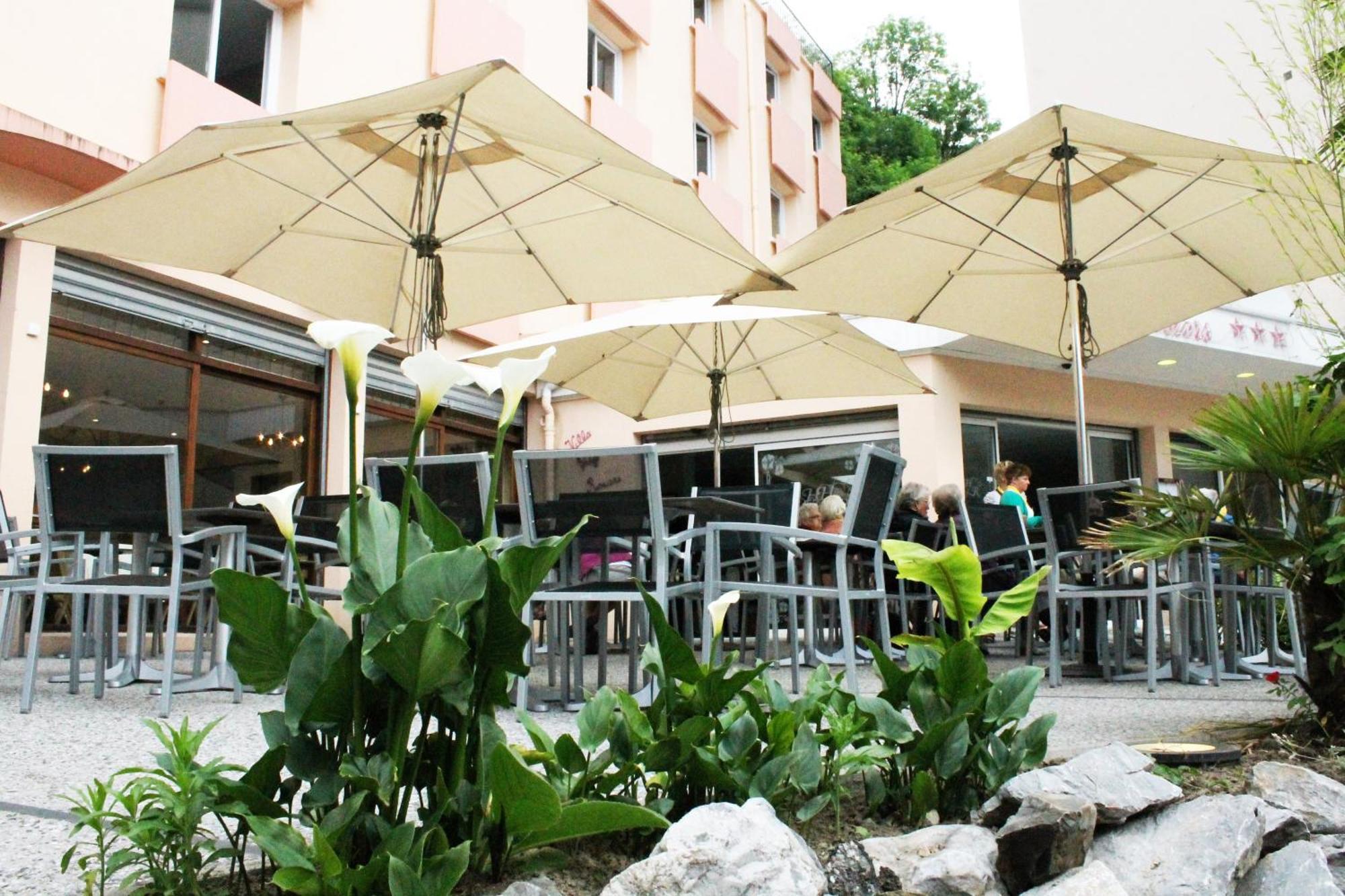 Hotel Des Rosiers Lourdes Bagian luar foto