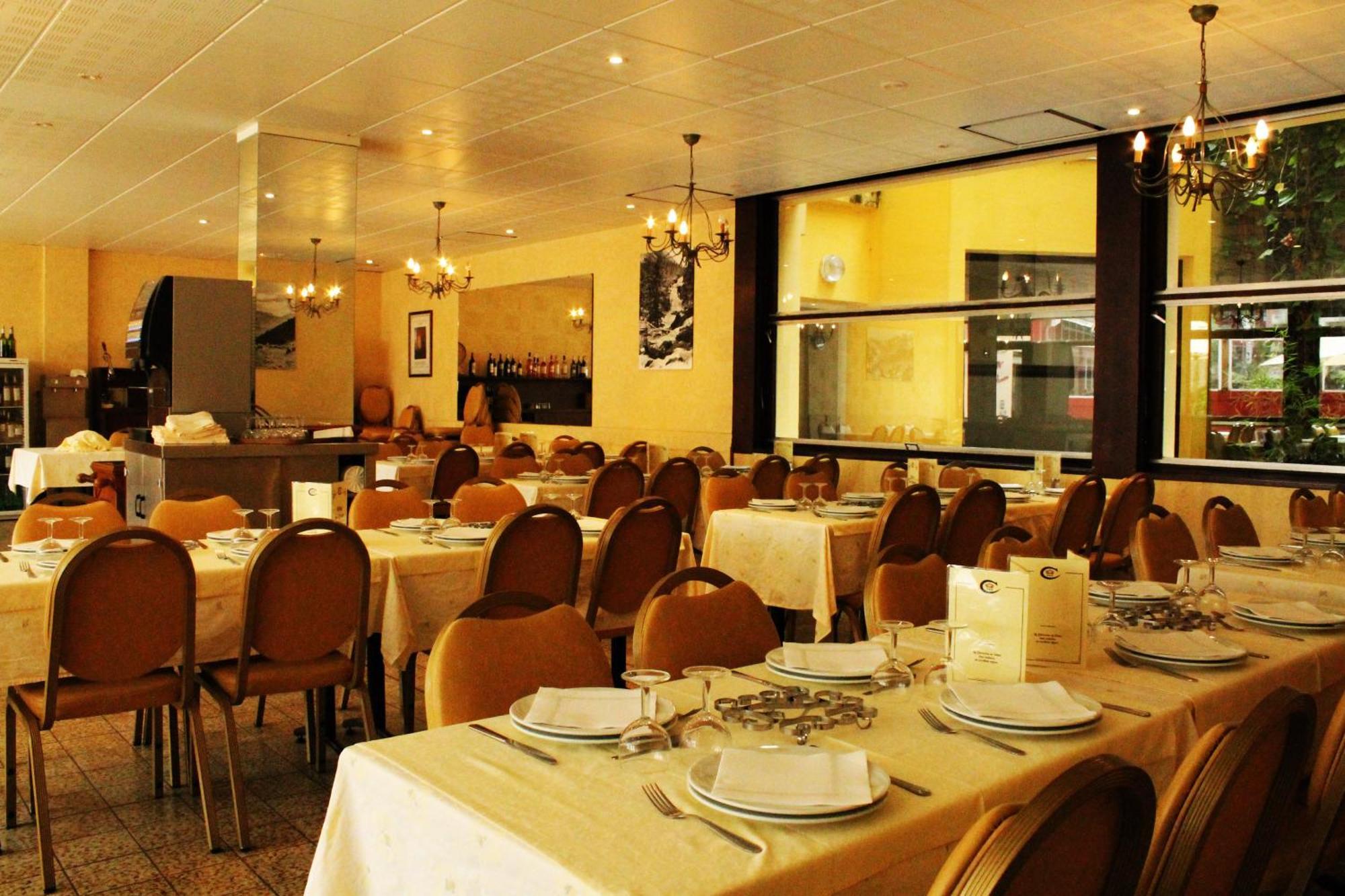 Hotel Des Rosiers Lourdes Bagian luar foto